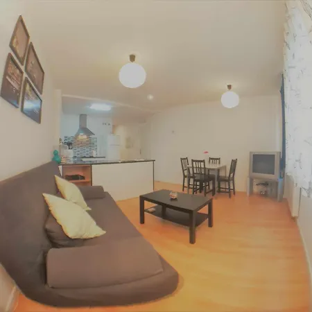 Apartamento Turísticos La Golondrina Madrigal de la Vera